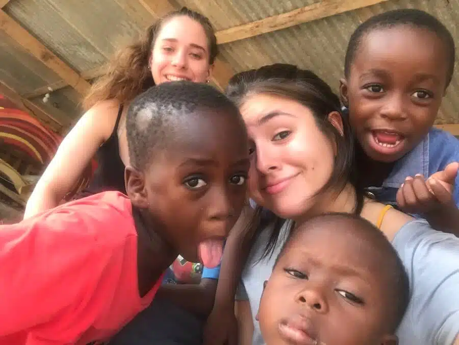 ghana-Selfie with the children